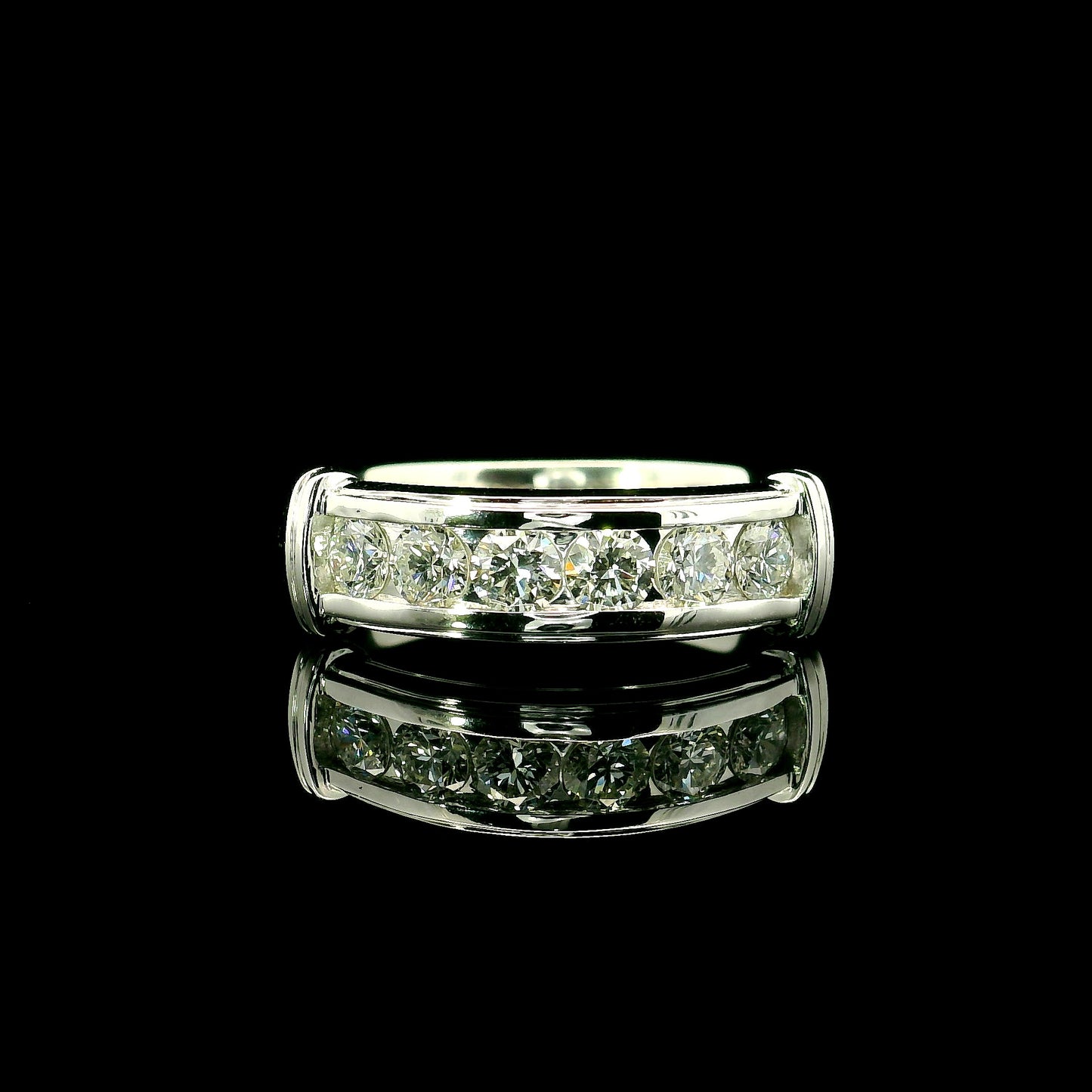 .85CT Round Brilliant Cut Lab Grown CVD Diamond DEF VVS Men's Ring 14k White Gold