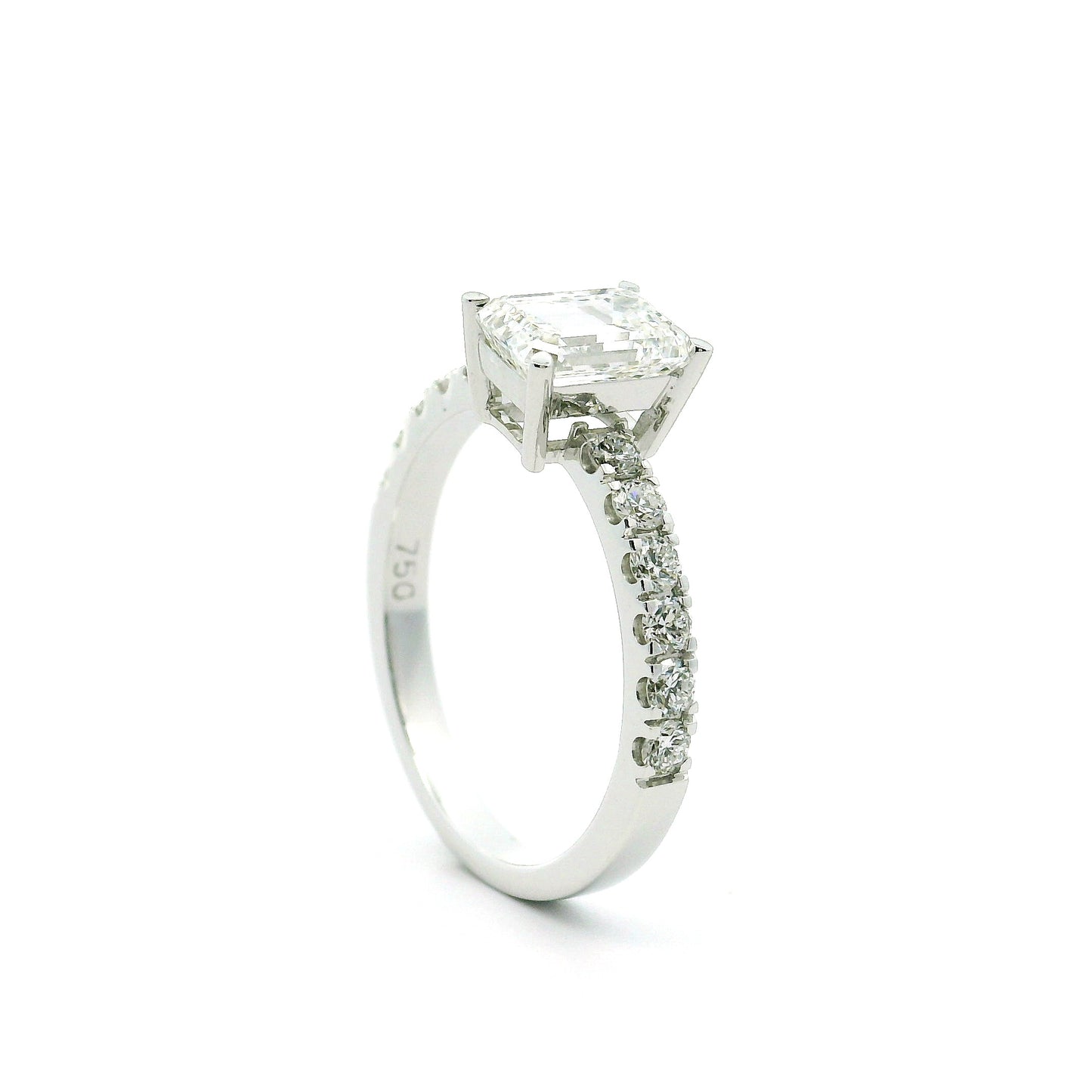 1.5CT Emerald Cut Lab Grown CVD Diamond EF VVS2 IGI Certified Women Ring 18k White Gold