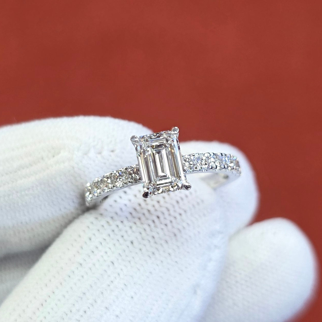 1.5CT Emerald Cut Lab Grown CVD Diamond EF VVS2 IGI Certified Women Ring 18k White Gold