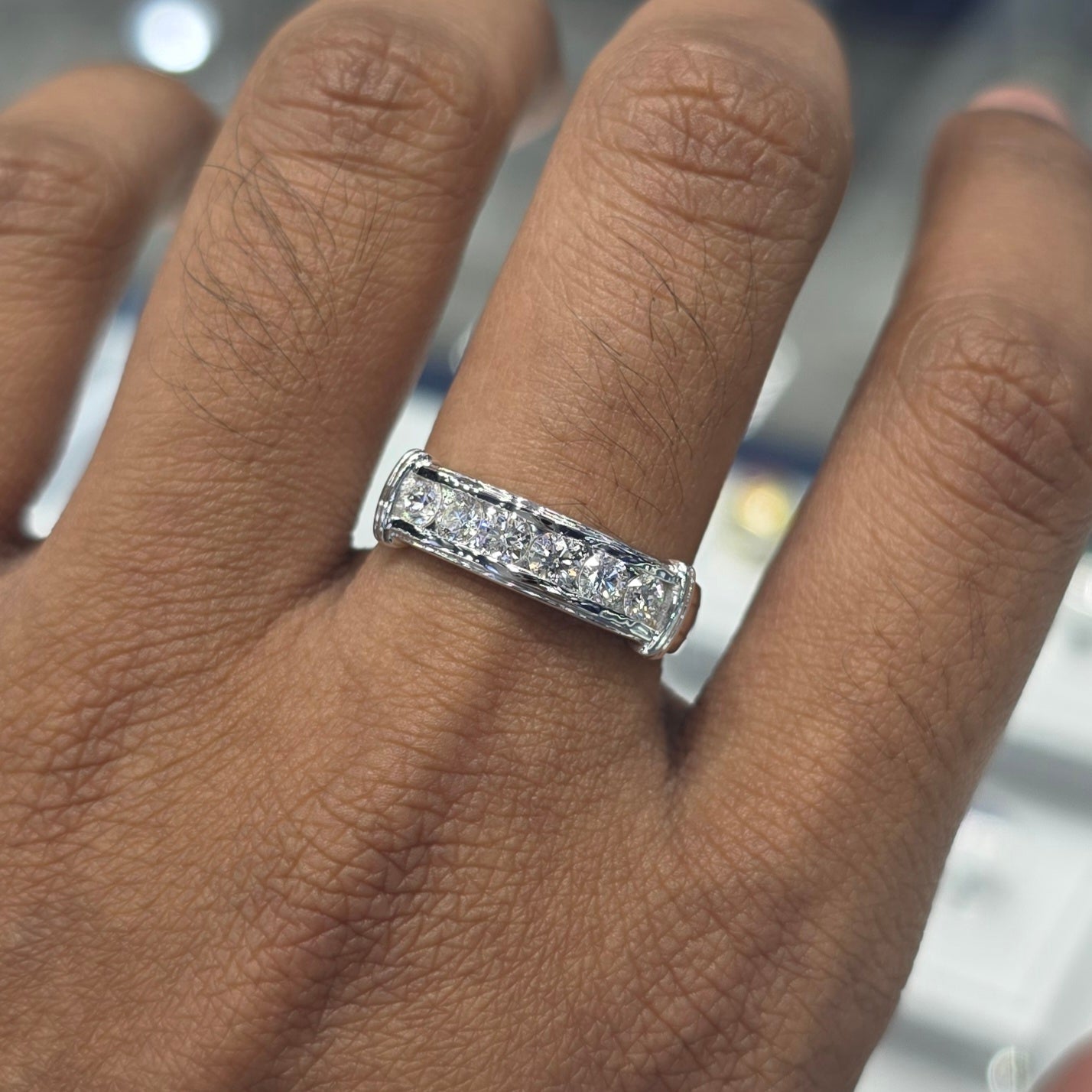 .85CT Round Brilliant Cut Lab Grown CVD Diamond DEF VVS Men's Ring 14k White Gold