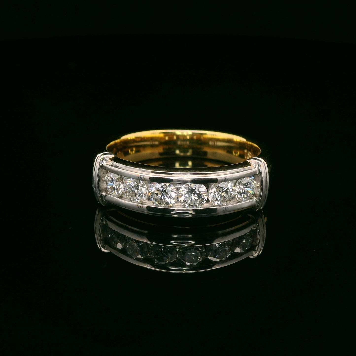 .85CT Round Brilliant Cut Lab Grown CVD Diamond DEF VVS Men's Ring 18k Yellow Gold